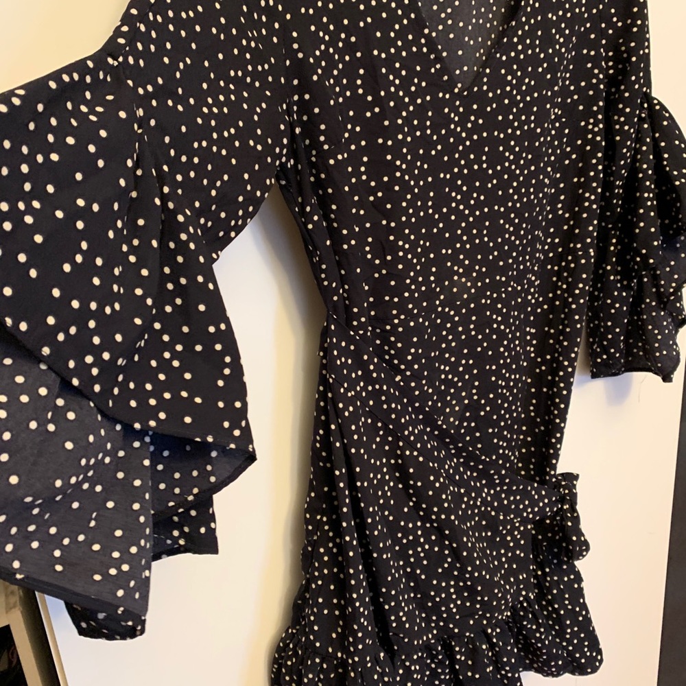 Spring dress - Picture 2 of 3